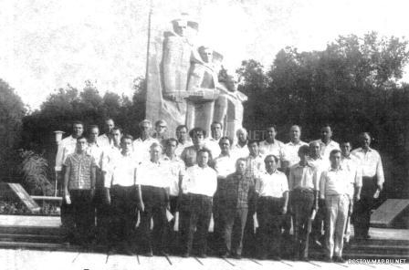 Снимок на память о строительстве мемориала Клятва поколений., 1975 год, История, Черно-белые, Достопримечательности