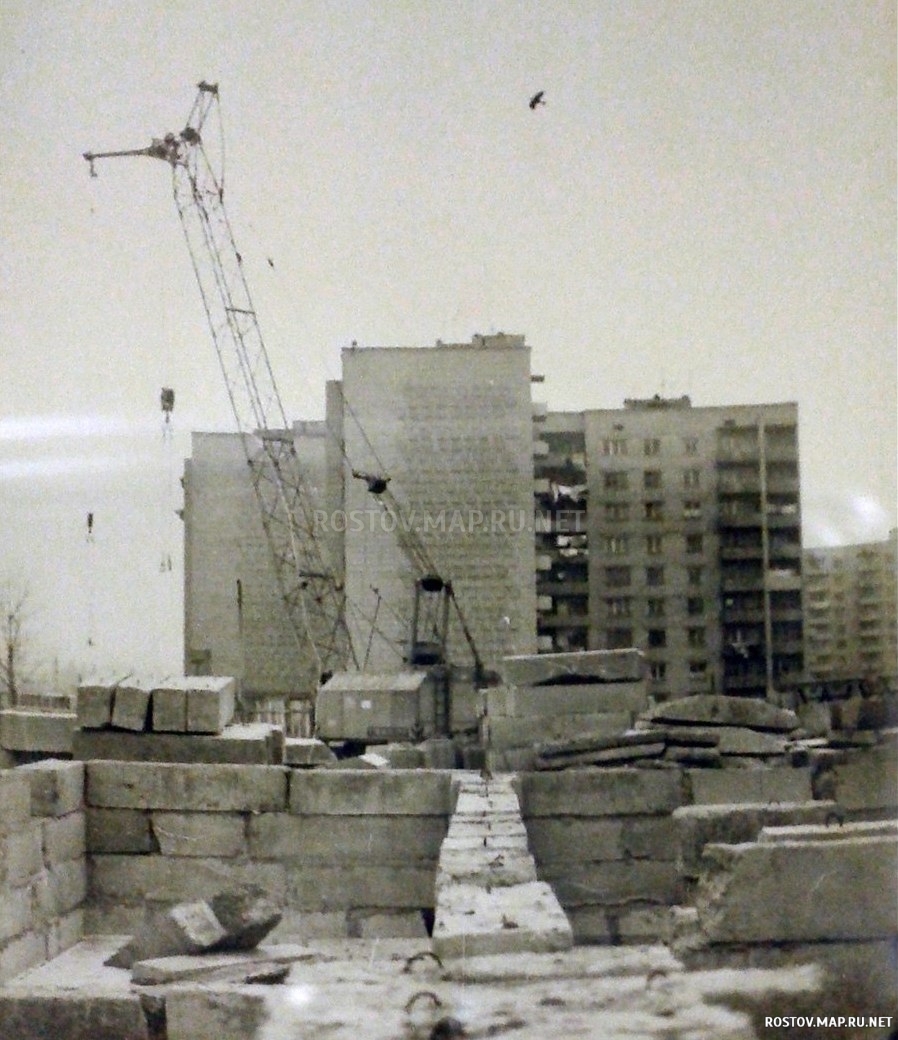 Строительство 3-го мк-на, предположительно1980 год, Черно-белые, Строительство