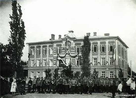 Военно-ремесленная школа, основана в 1892г., История, Черно-белые