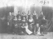 Представительницы первой Каменской женской гимназии, История, Черно-белые
