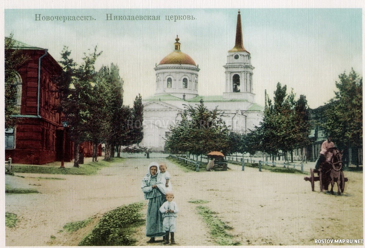 Николаевская церковь, История, Достопримечательности, Цветные