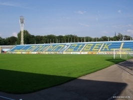  Стадион 