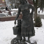 Памятник водопроводу, Современные, Достопримечательности, Цветные