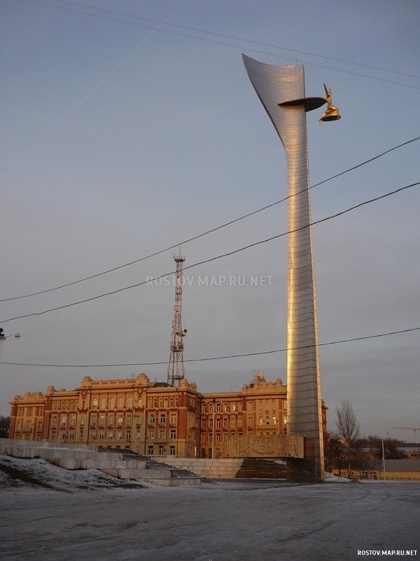 Театральная площадь, Современные, Достопримечательности, Цветные