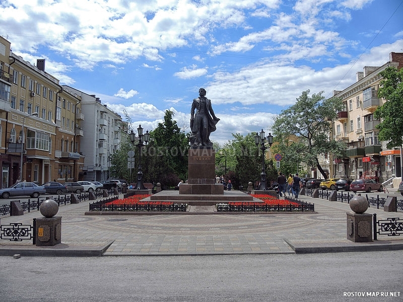 Пушкинская улица, Современные, Достопримечательности, Цветные