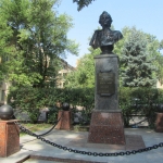 Памятник Суворову, Современные, Достопримечательности, Цветные