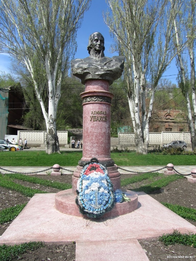 Памятник Ушакову, Современные, Достопримечательности, Цветные