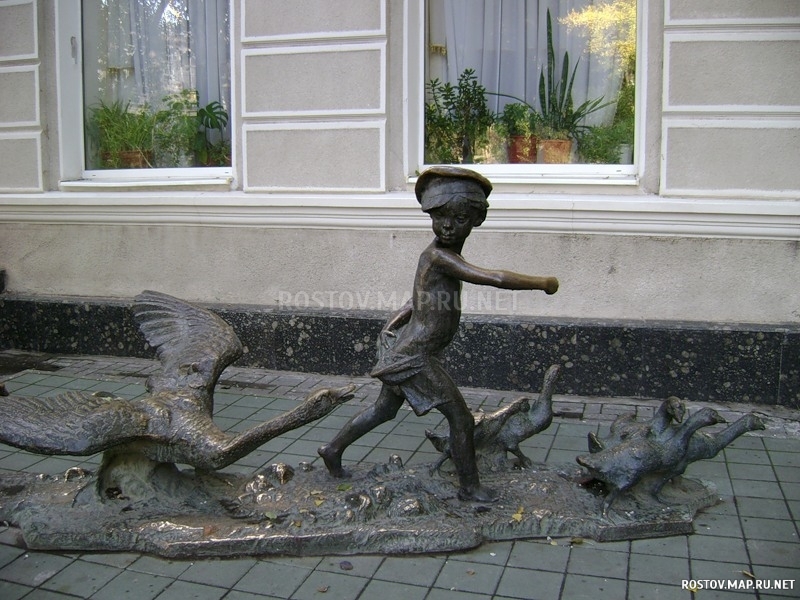 Скульптура «Нахалёнок» возле входа в ЗАГС, Современные, Достопримечательности, Цветные