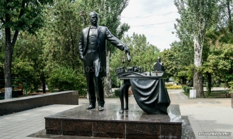 Памятник А.М. Байкову