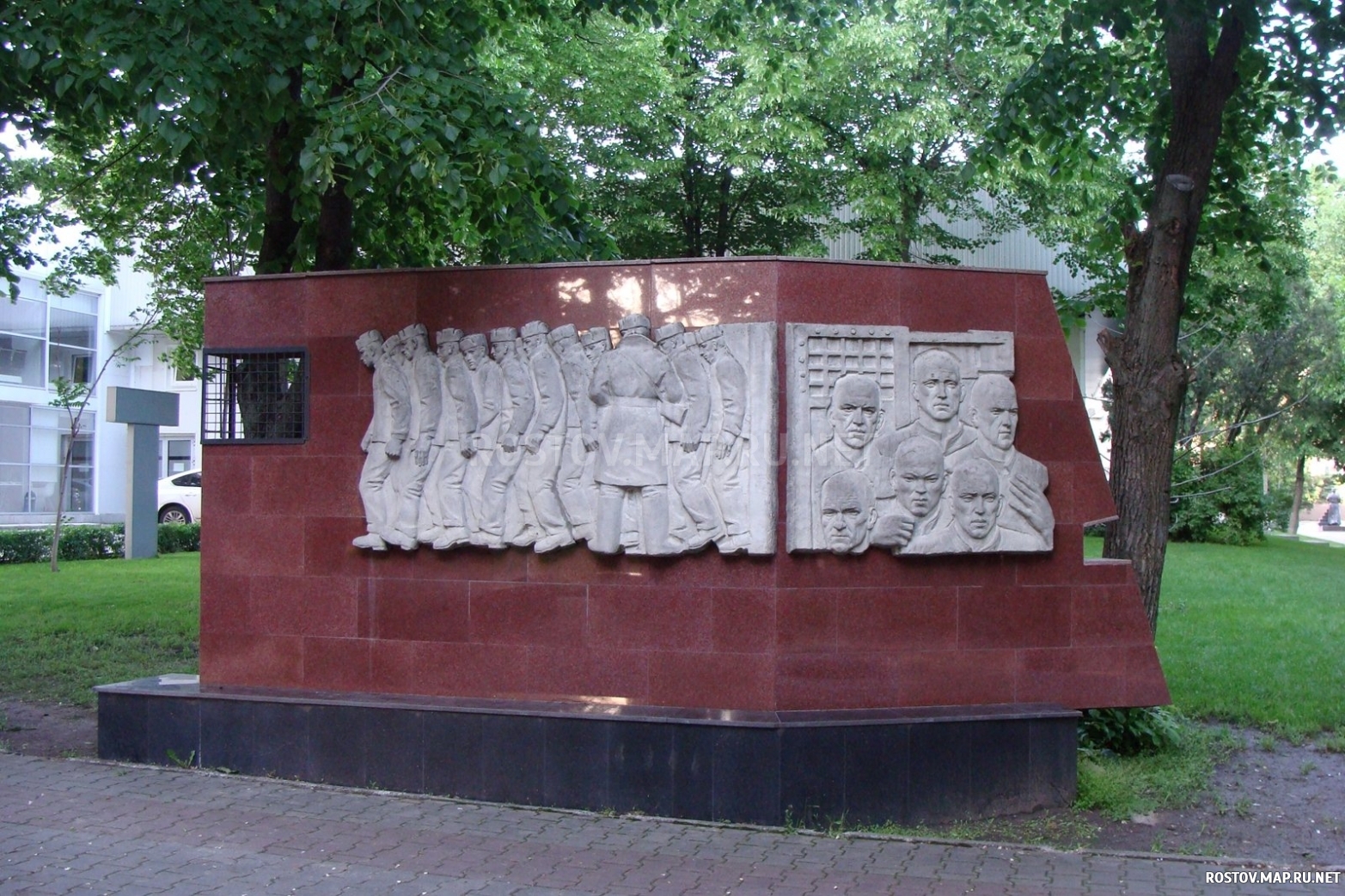 Памятник «Невинно убиенным», Современные, Достопримечательности, Цветные