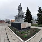 Егорлыкская, памятник в честь бойцов 1-й конной армии Будённого, Современные, Профессиональные