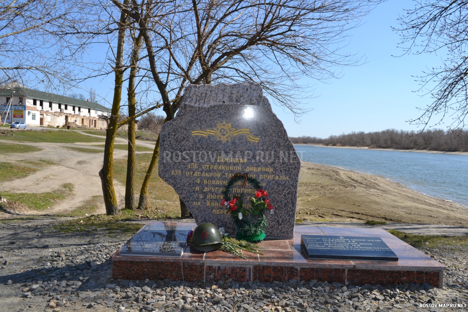 Константиновск, Мемориал в честь воинов, погибших на Донской переправе, Современные, Профессиональные, Достопримечательности