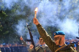 Внутренний парад войск состоялся в 183-м учебном центре Ростова